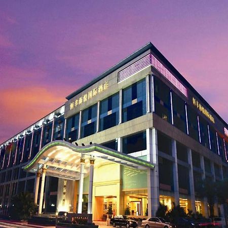 Shenzhen Hengfeng Haiyue International Hotel Екстер'єр фото