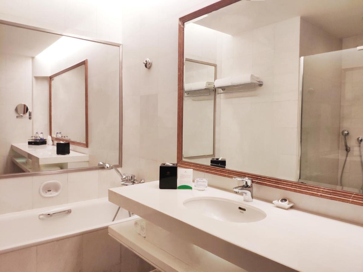 Shenzhen Hengfeng Haiyue International Hotel Екстер'єр фото