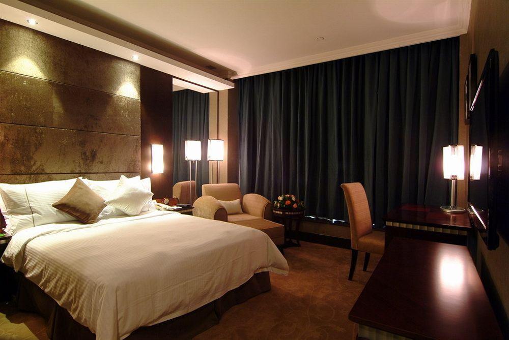 Shenzhen Hengfeng Haiyue International Hotel Екстер'єр фото