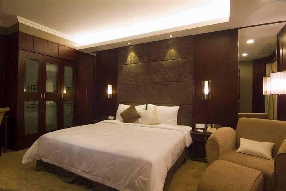 Shenzhen Hengfeng Haiyue International Hotel Екстер'єр фото