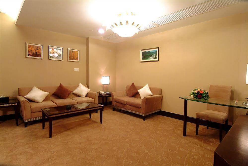 Shenzhen Hengfeng Haiyue International Hotel Екстер'єр фото